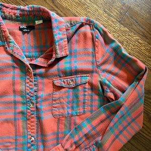🏕 BDG Boyfriend-Fit Flannel 🏕